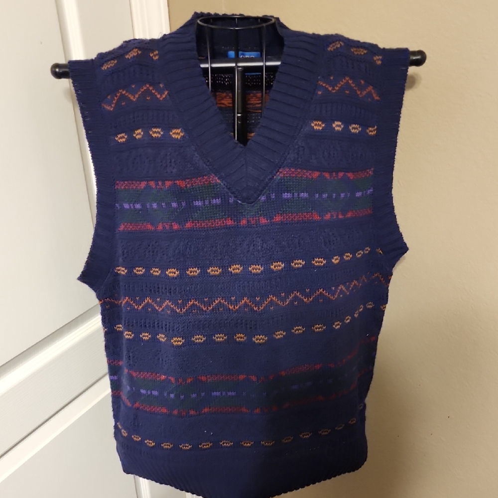 Lobo by Pendleton Men's V-Neck Sweater Vest - Navy and Multicolor Pattern